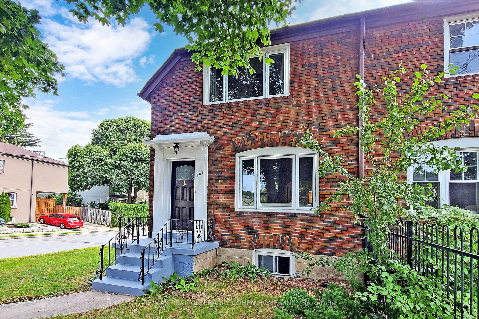 281 Laird Dr
