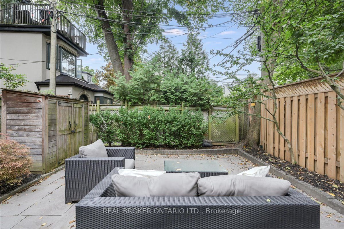 9 Duggan Ave