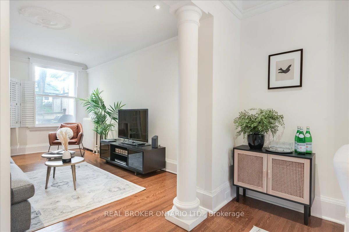 9 Duggan Ave
