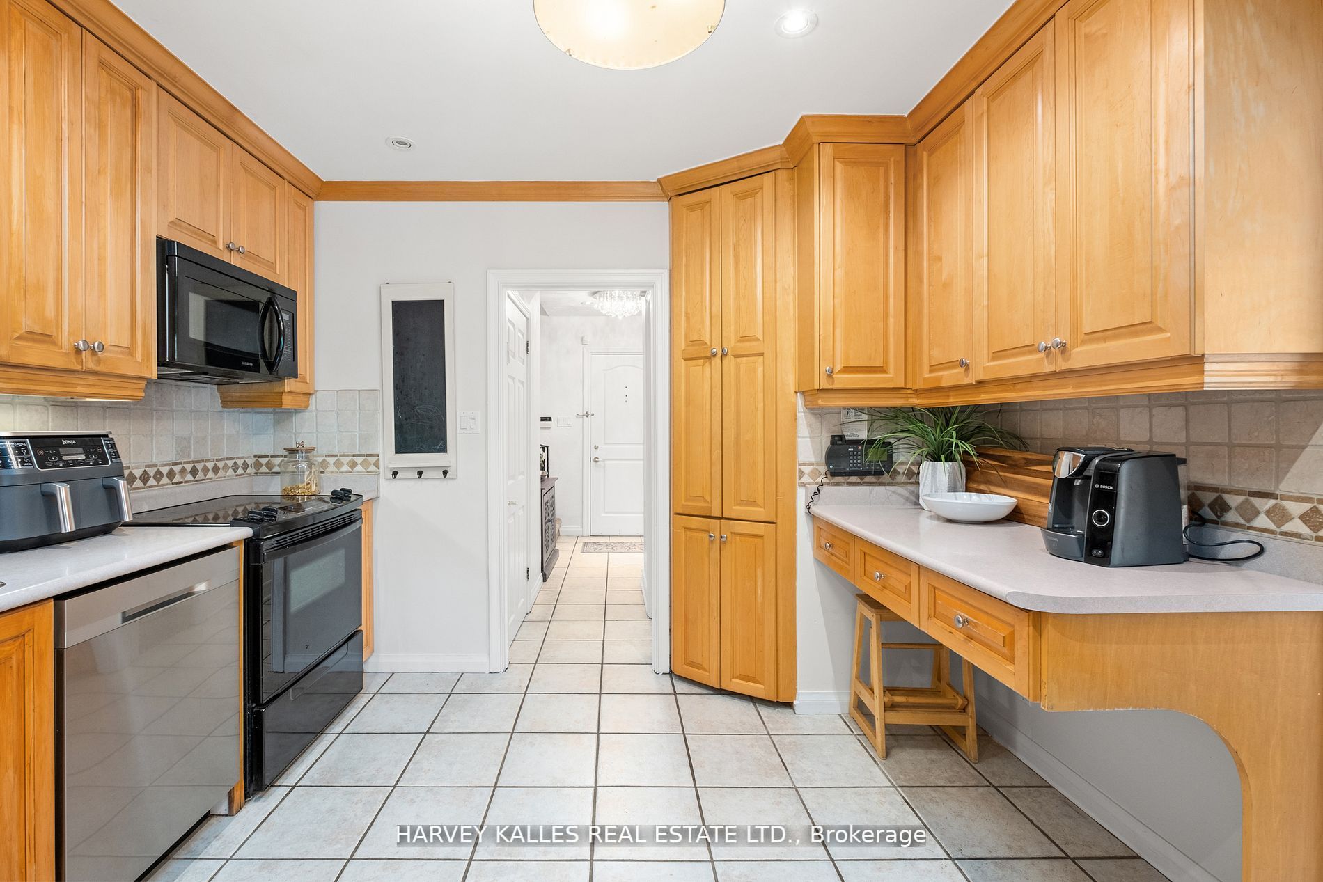 Listing C6810506 - Large Photo # 11
