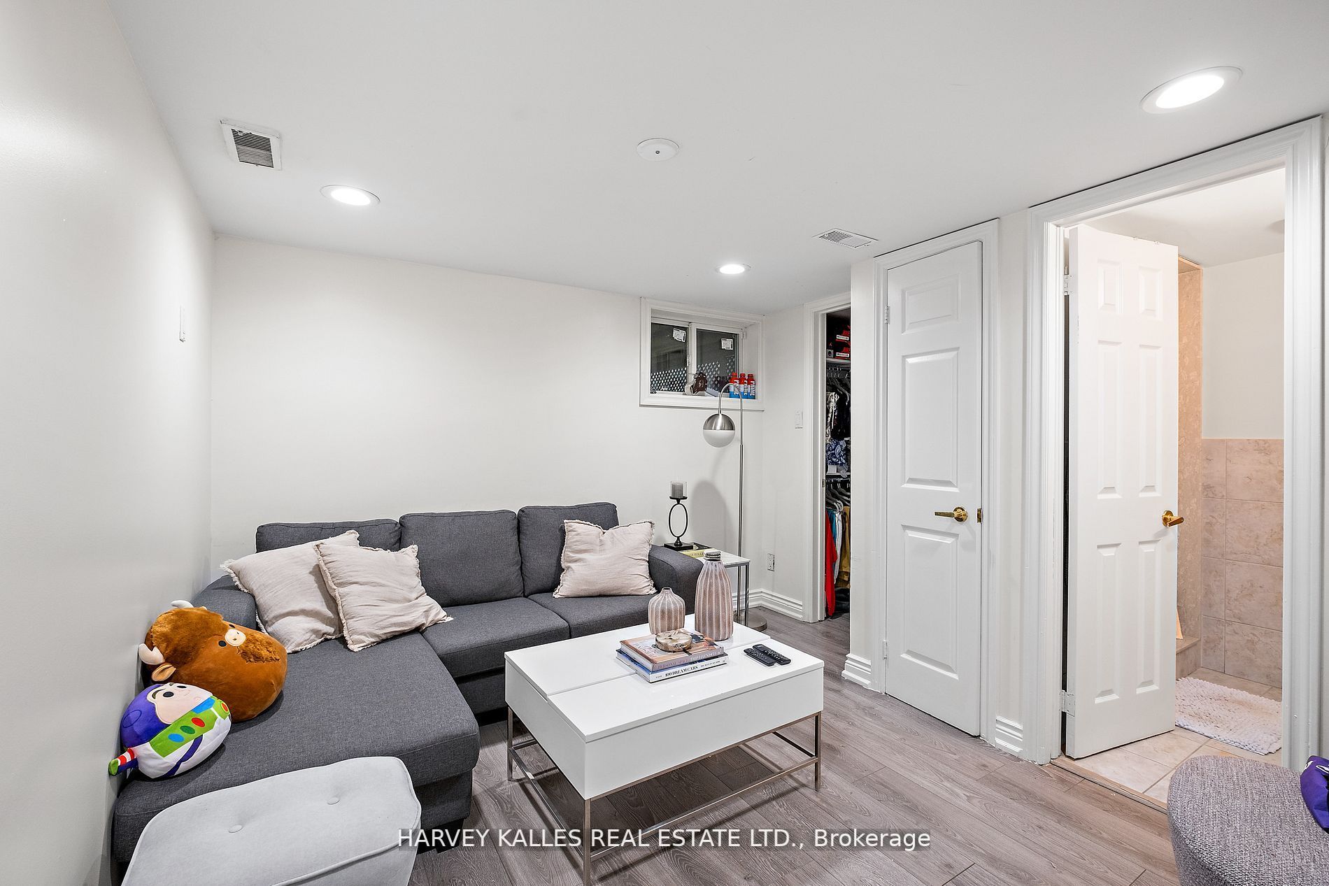 Listing C6810506 - Large Photo # 21
