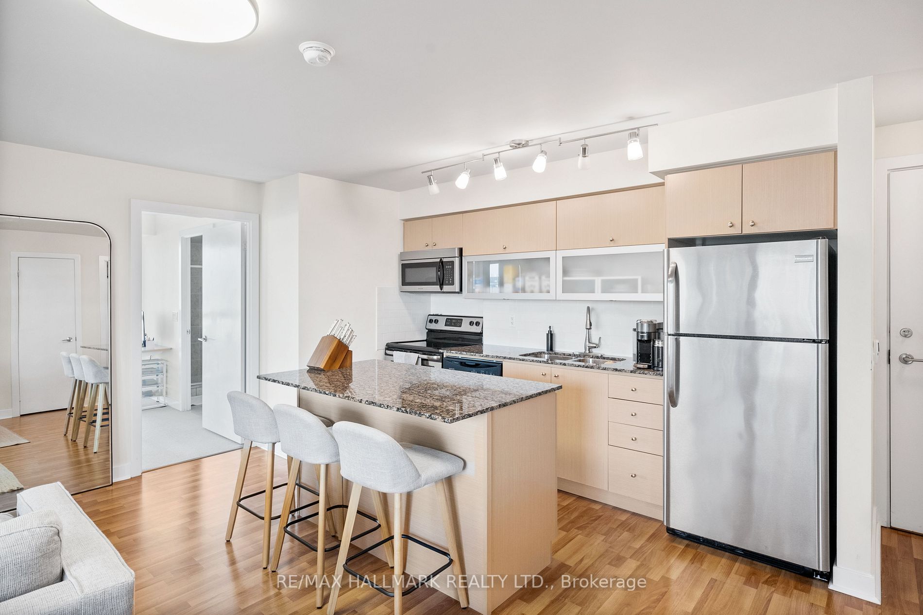 100 Western Battery Rd, #707