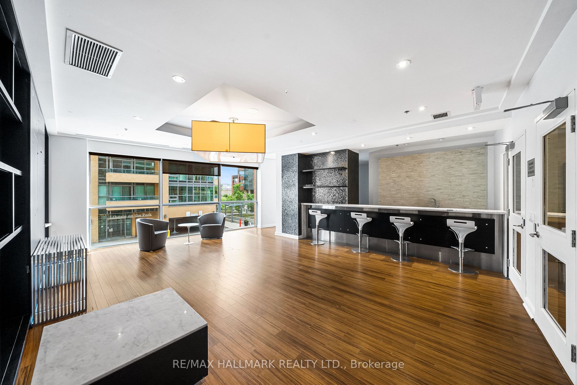 100 Western Battery Rd, #707