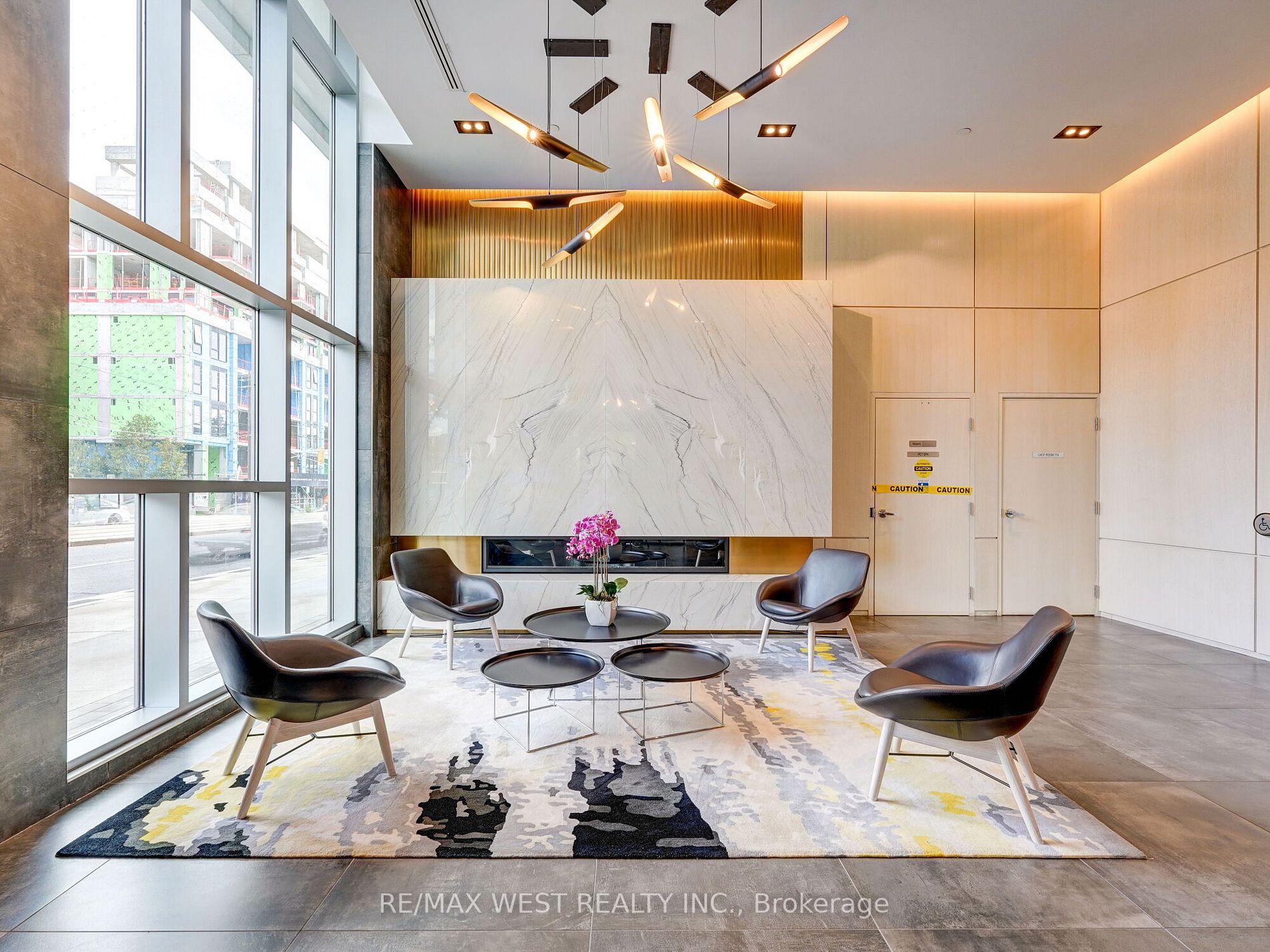 223 St. Clair Ave W, #613