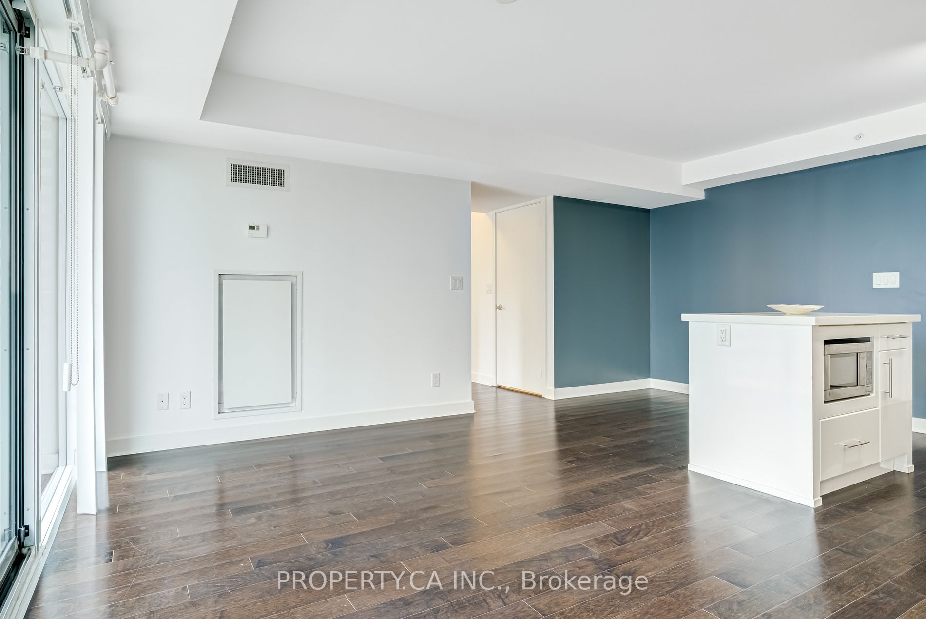 58 Orchard View Boulevard, #907