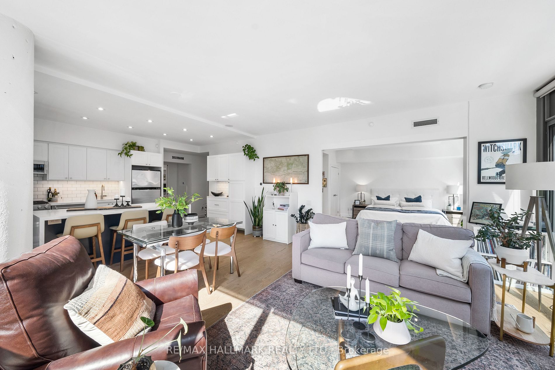 25 Oxley St, #808
