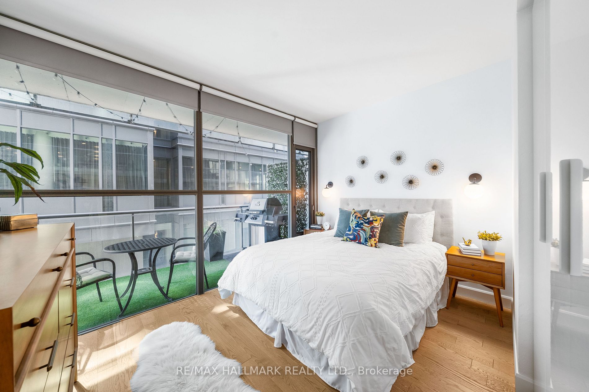 25 Oxley St, #808