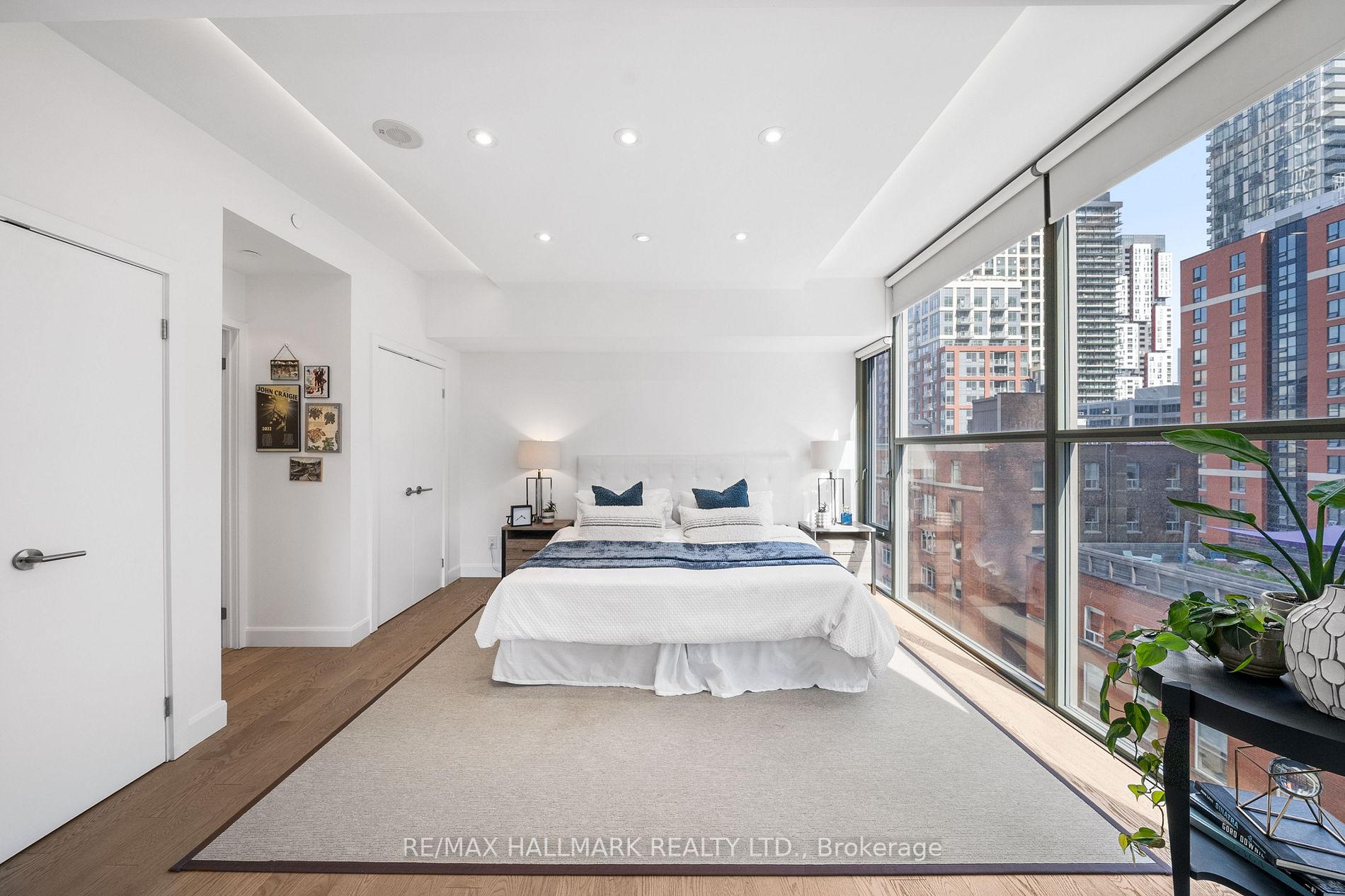 25 Oxley St, #808