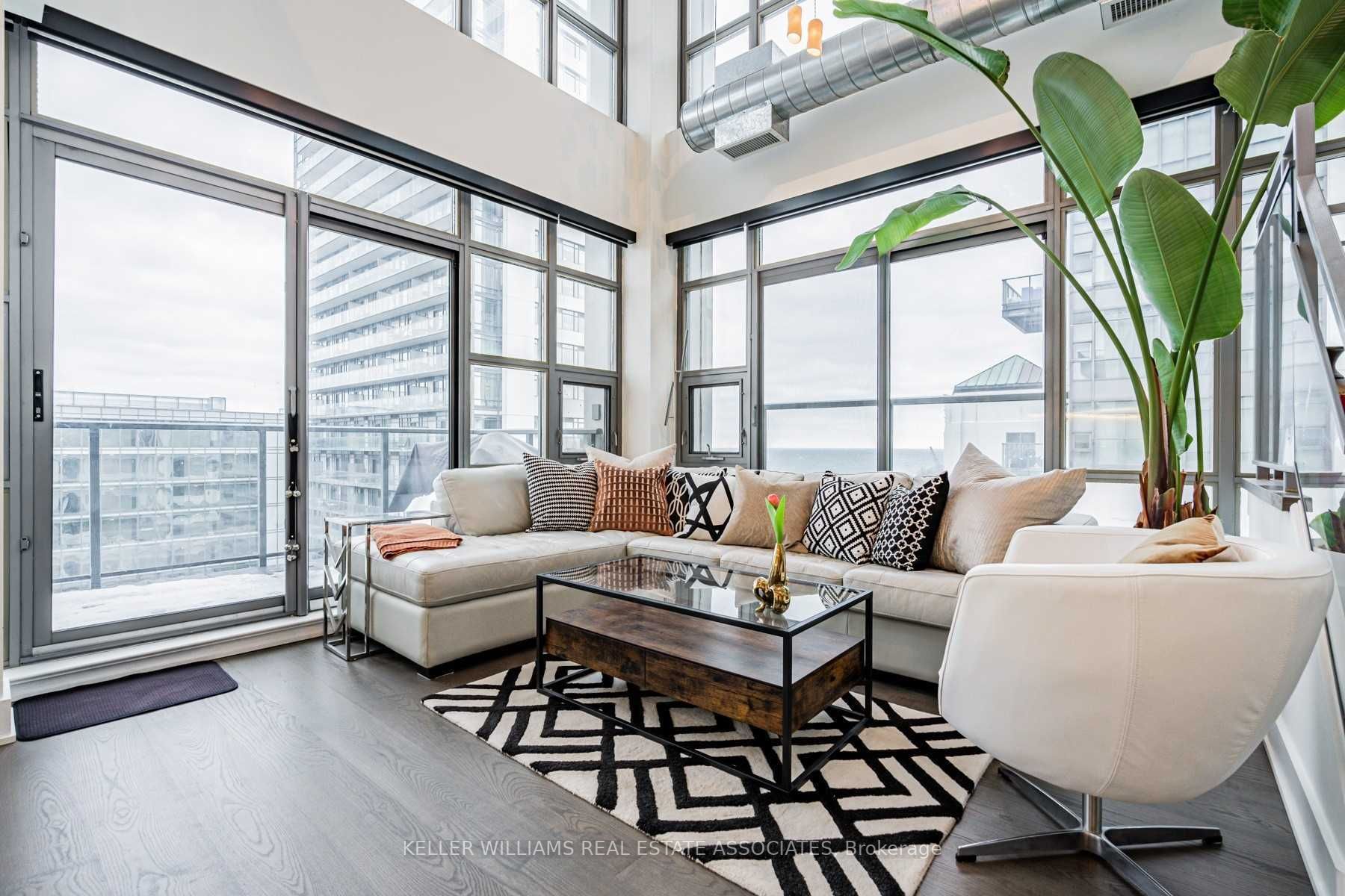 637 Lake Shore Blvd, #627