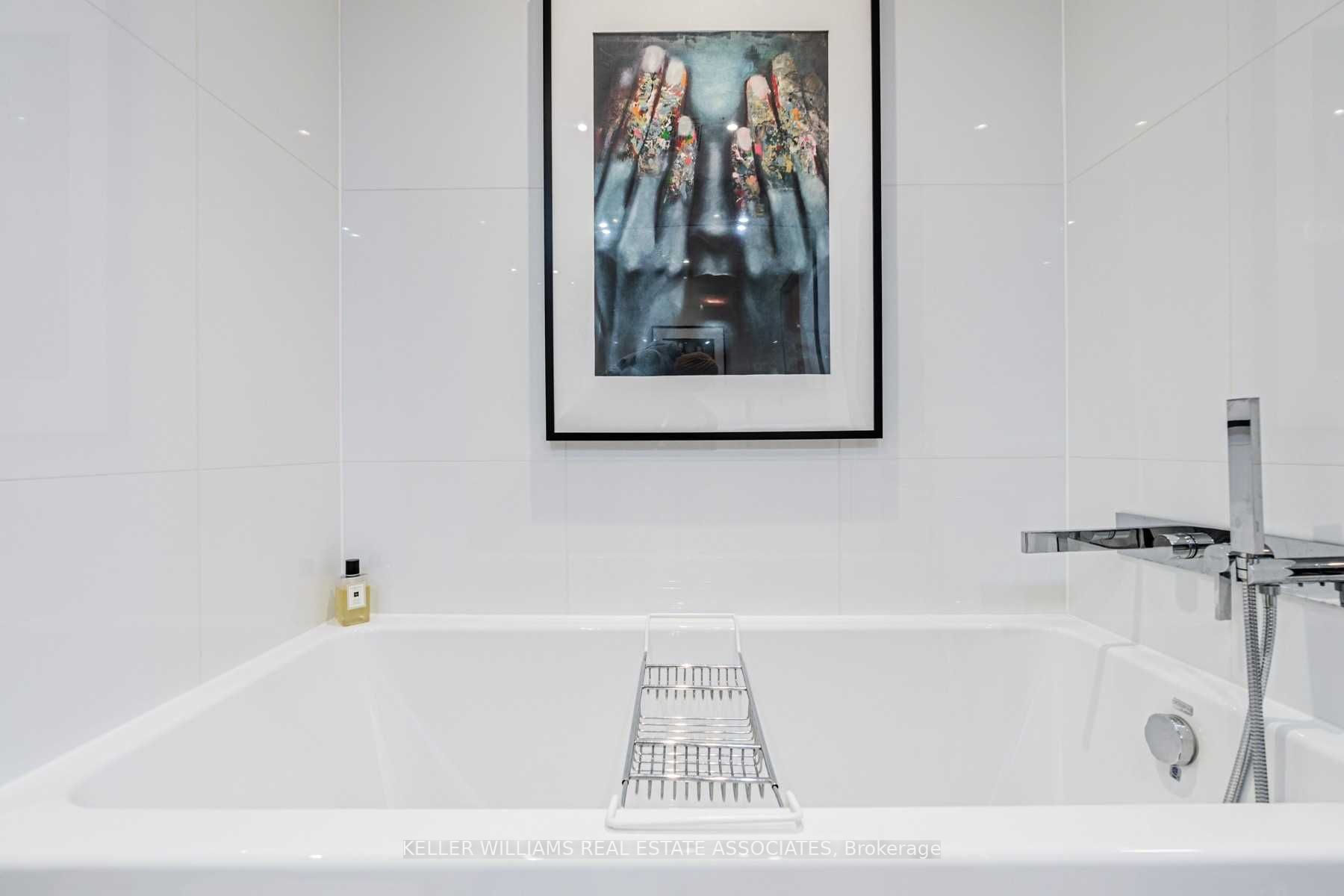 637 Lake Shore Blvd, #627
