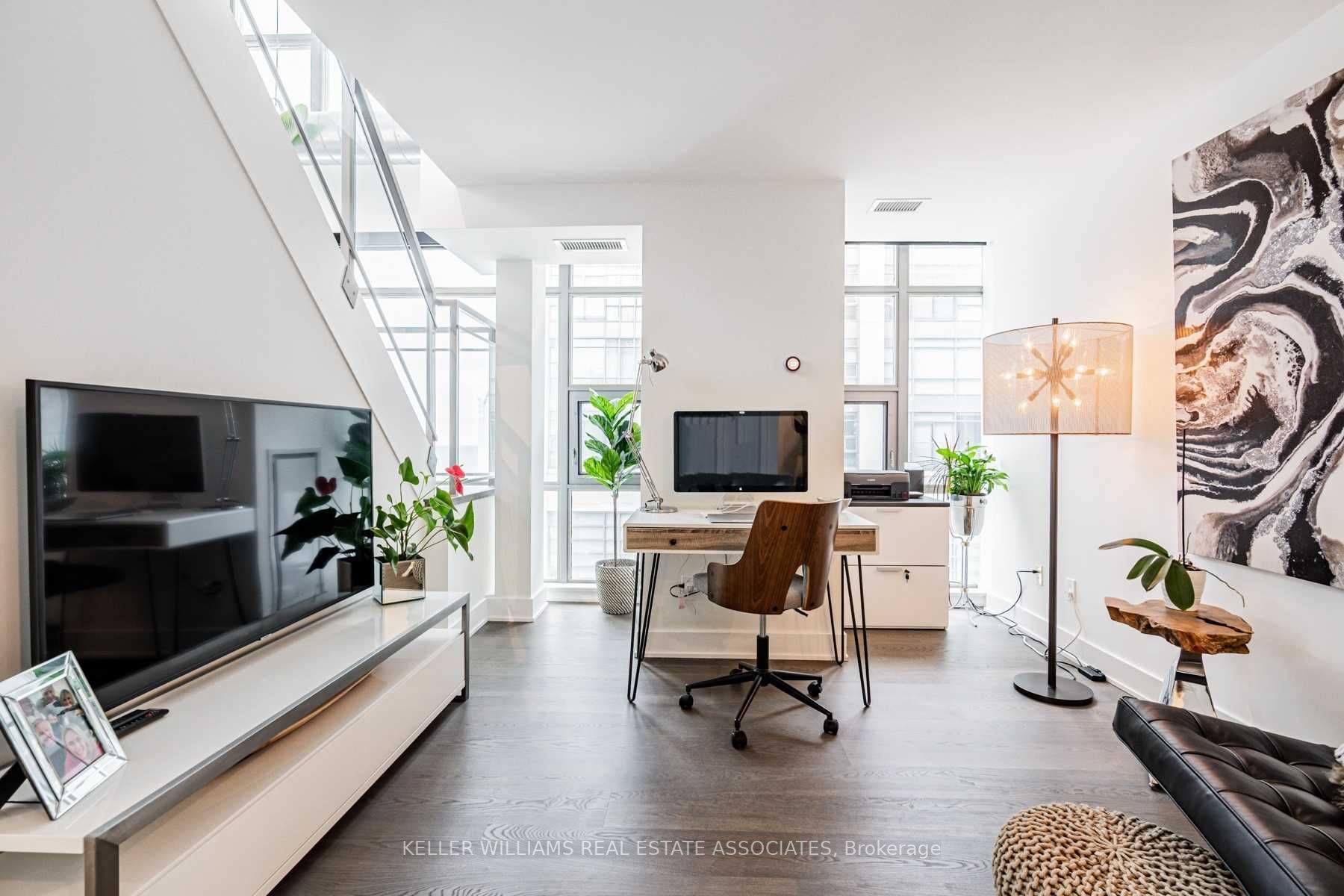 637 Lake Shore Blvd, #627