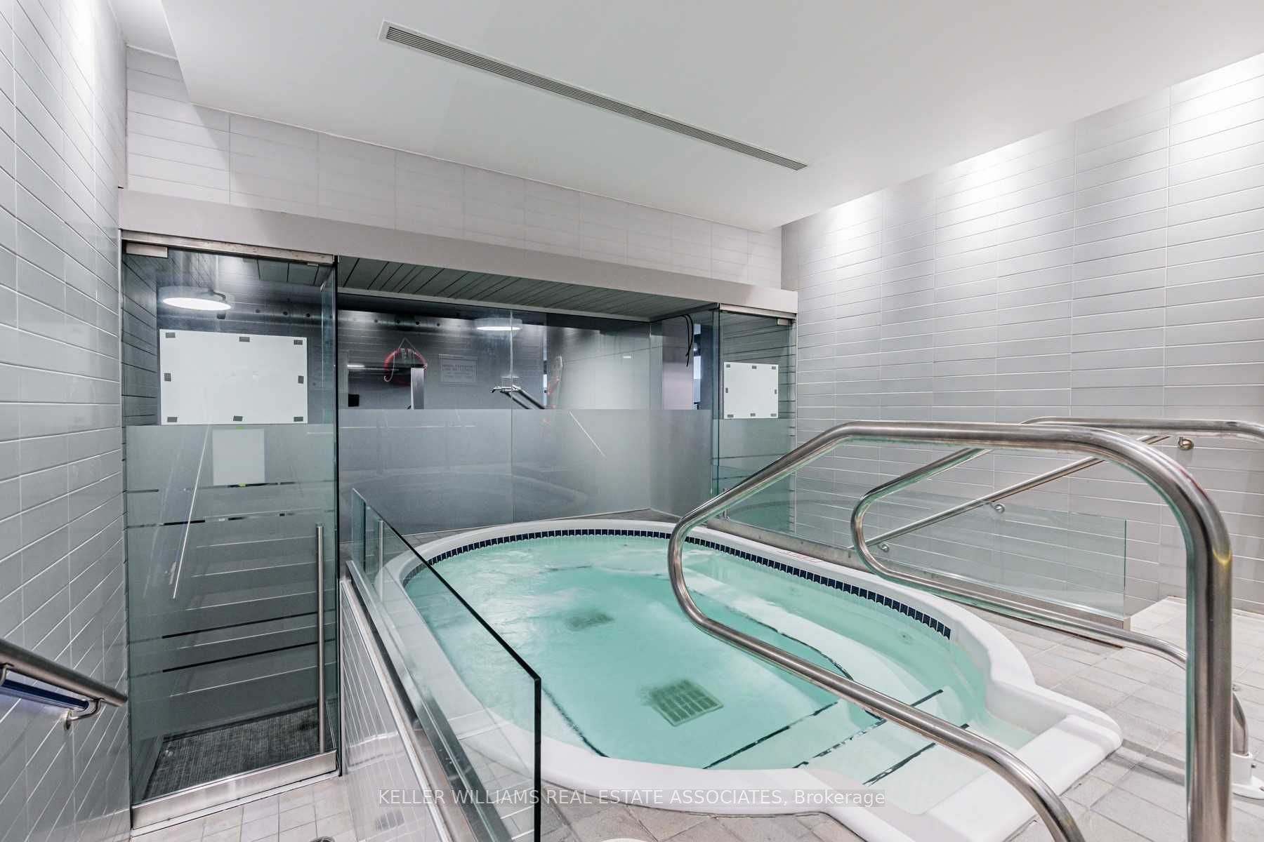 637 Lake Shore Blvd, #627