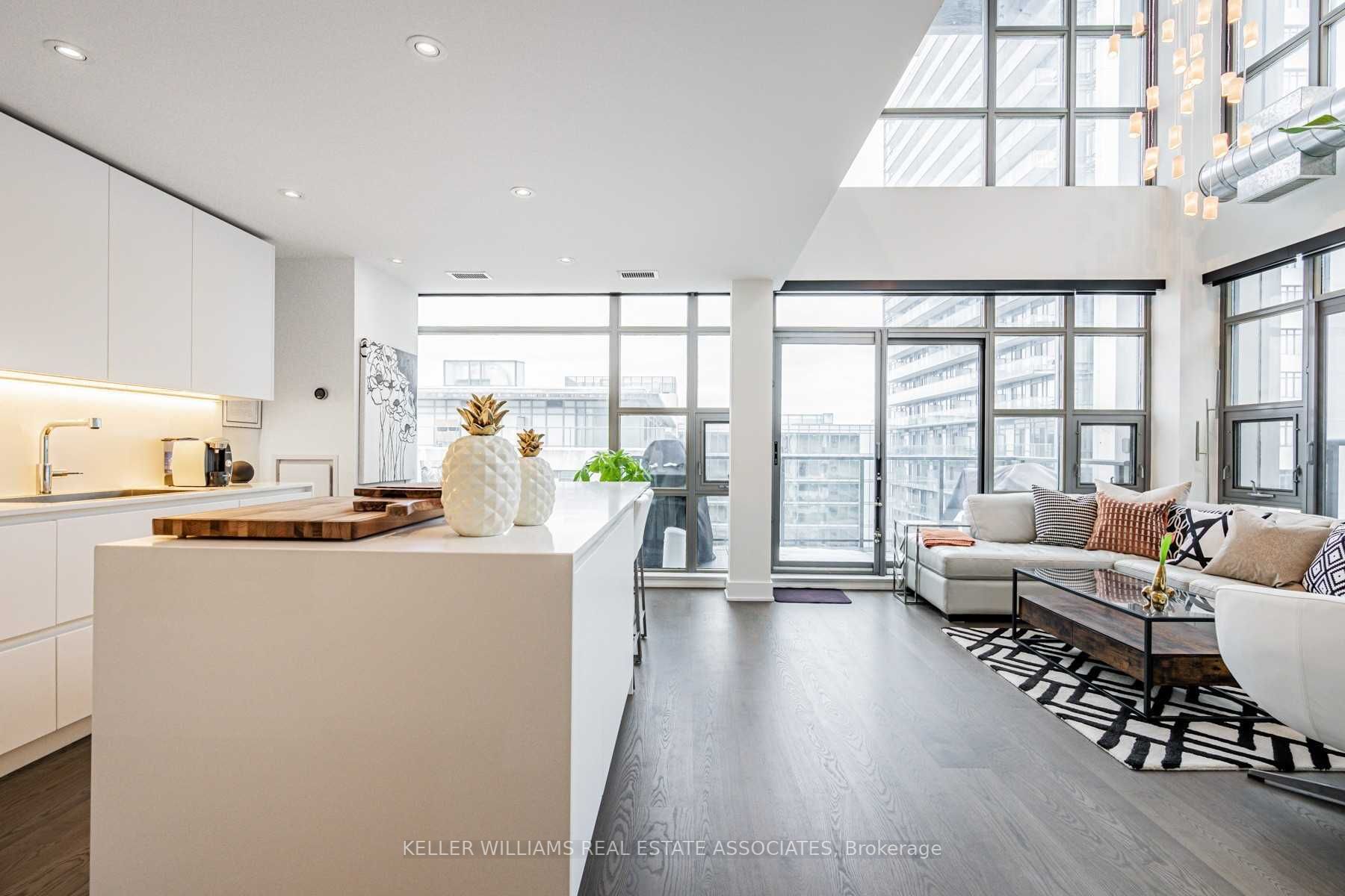 637 Lake Shore Blvd, #627