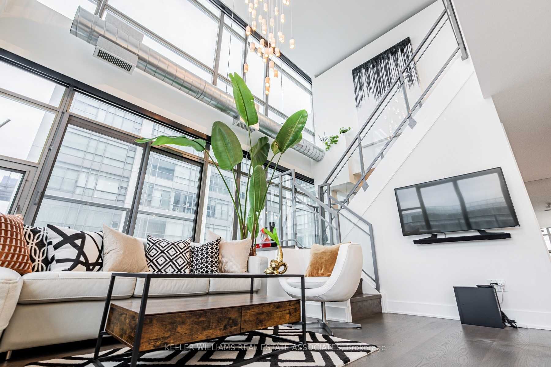 637 Lake Shore Blvd, #627