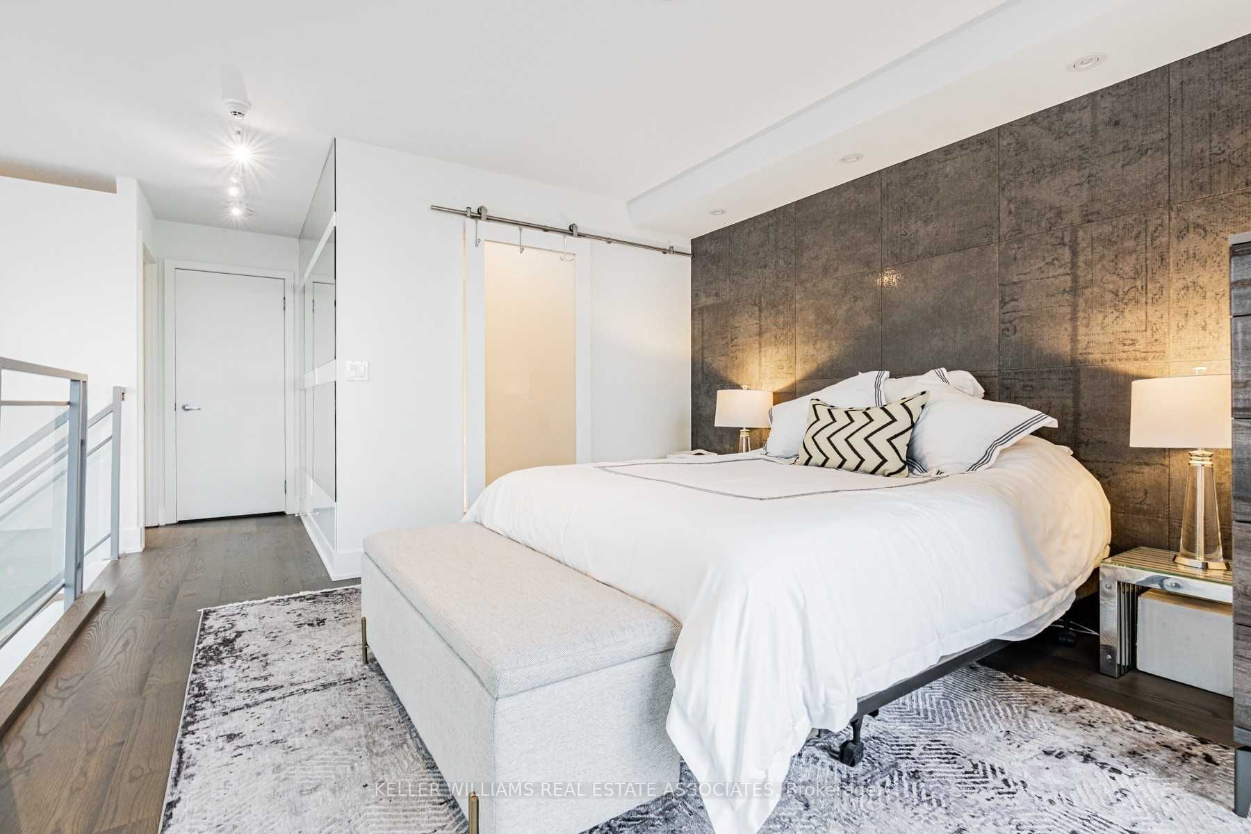 637 Lake Shore Blvd, #627