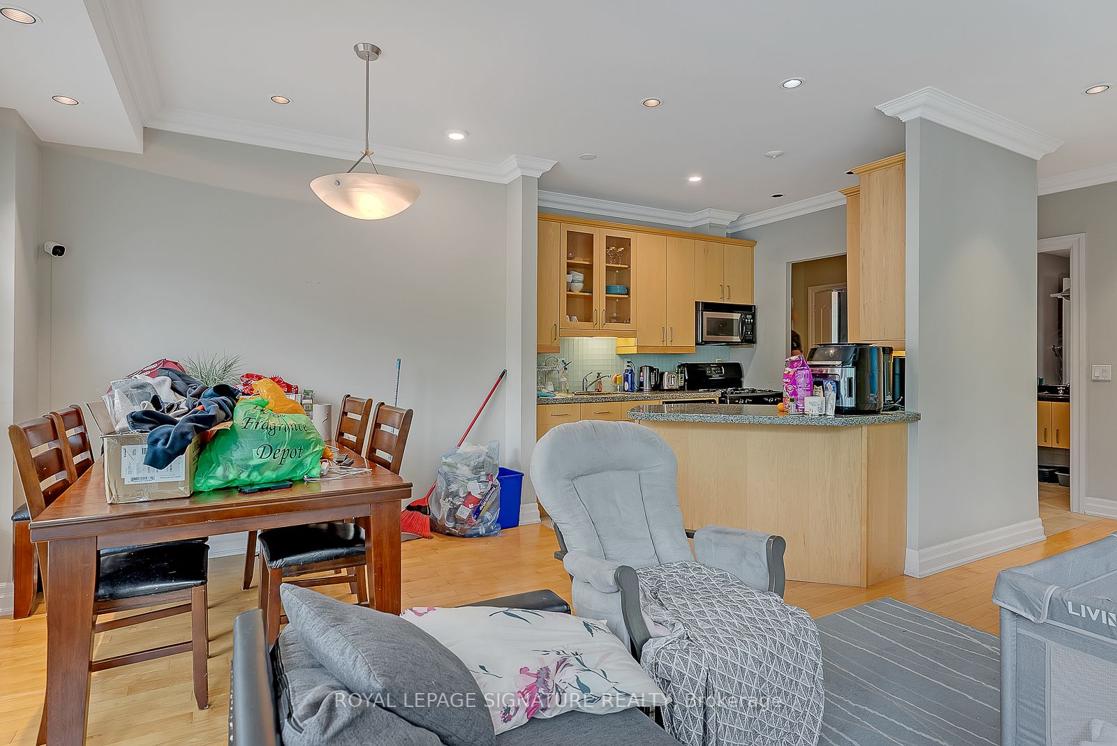 890 Sheppard Ave W, #115