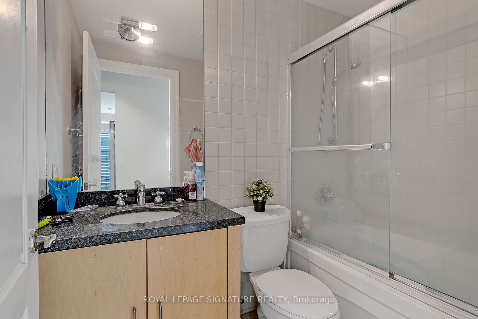 890 Sheppard Ave W, #115