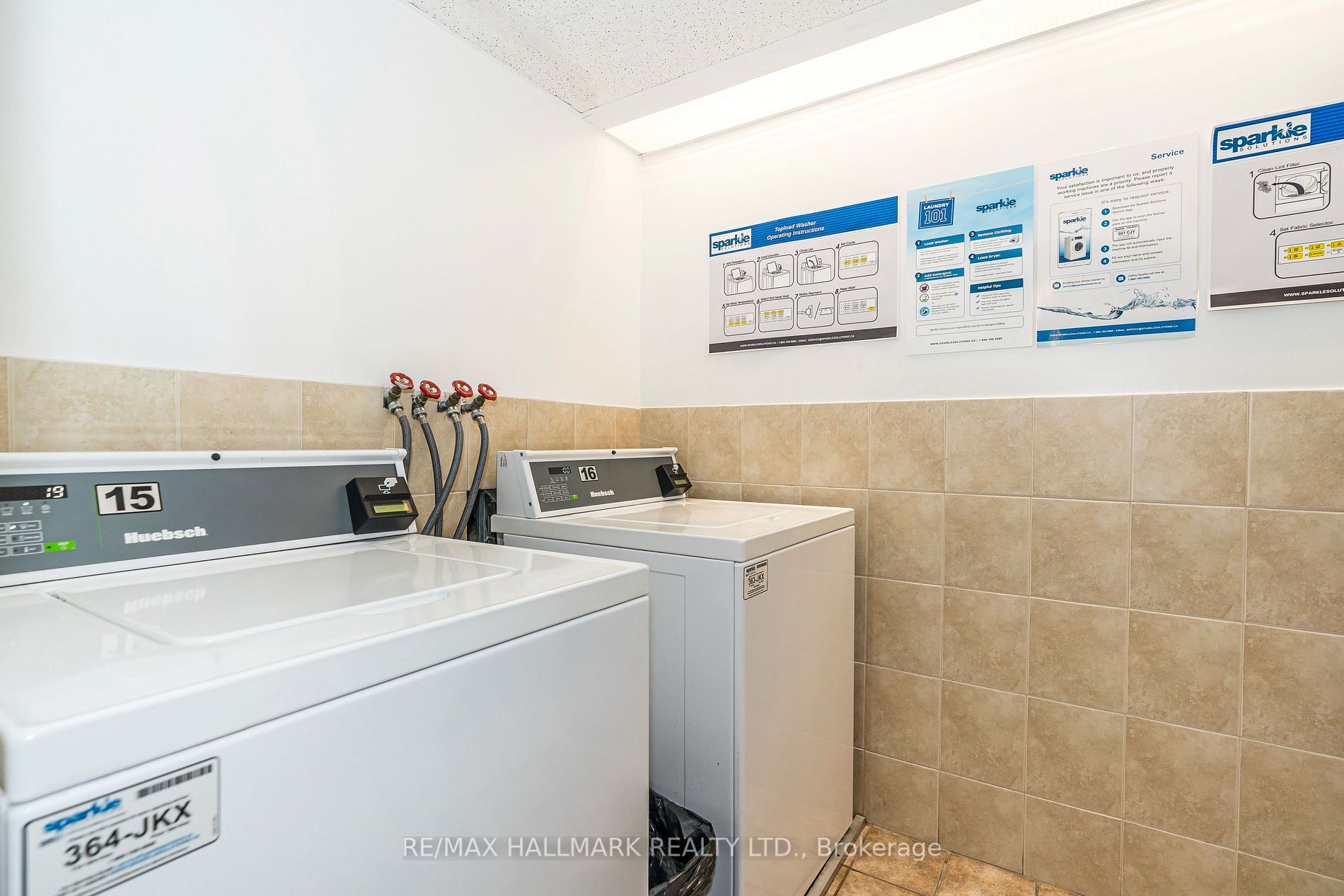 701 King St W, #802