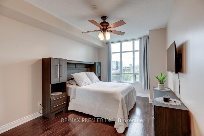 10 Bloorview Pl, #1012