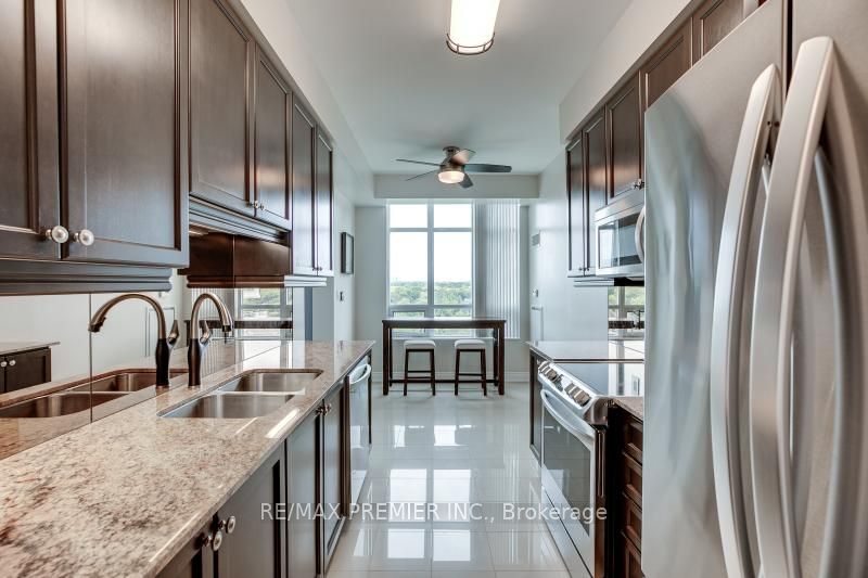 10 Bloorview Pl, #1012