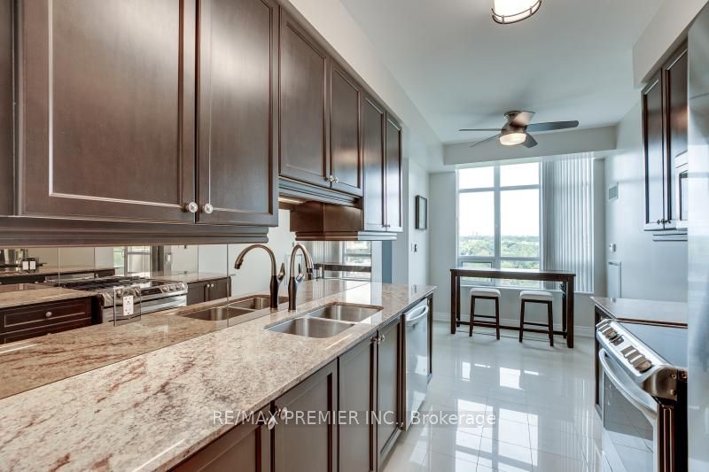 10 Bloorview Pl, #1012