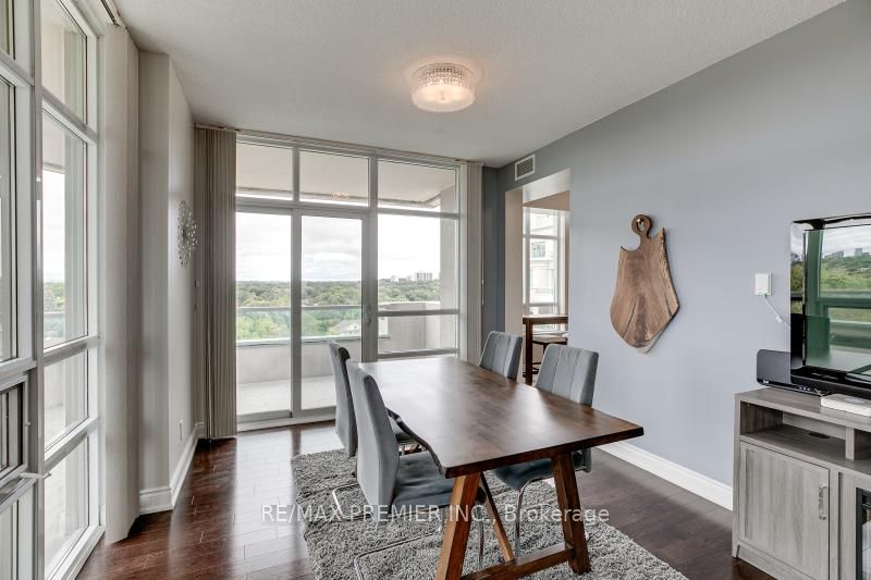 10 Bloorview Pl, #1012