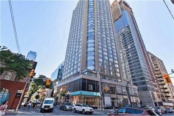 155 Yorkville Ave, Toronto