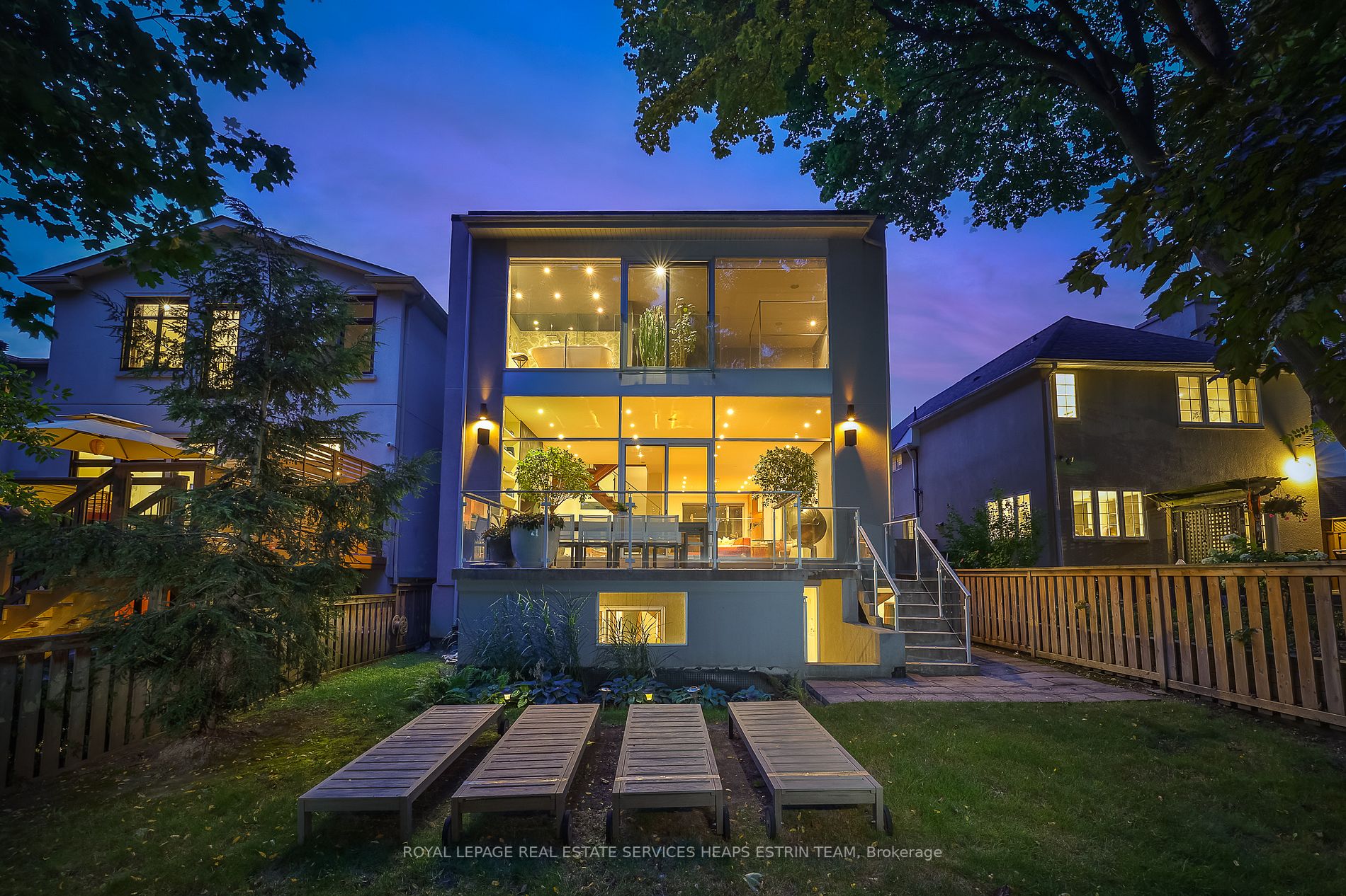 63 Douglas Cres