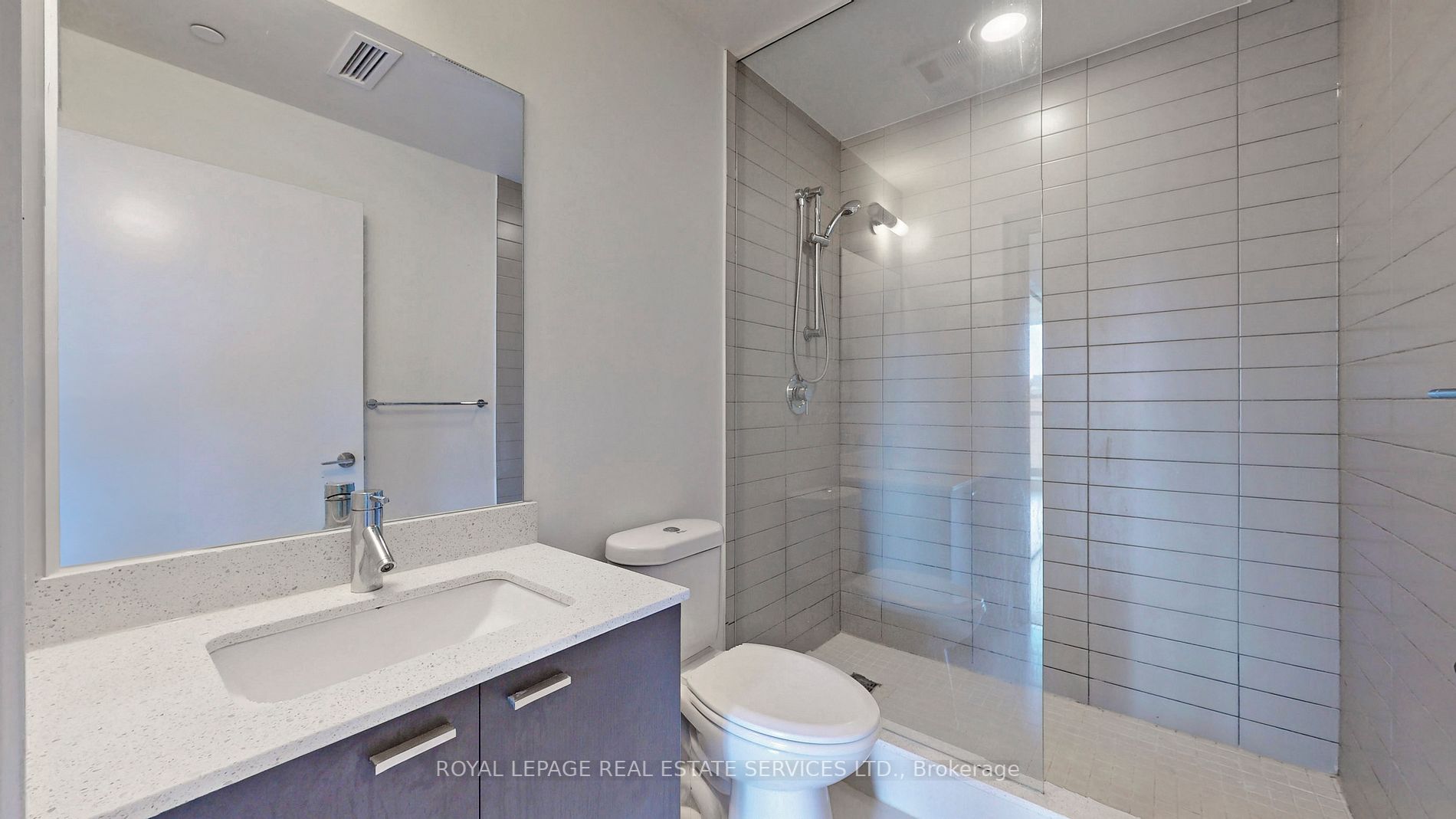 30 Roehampton Ave, #413