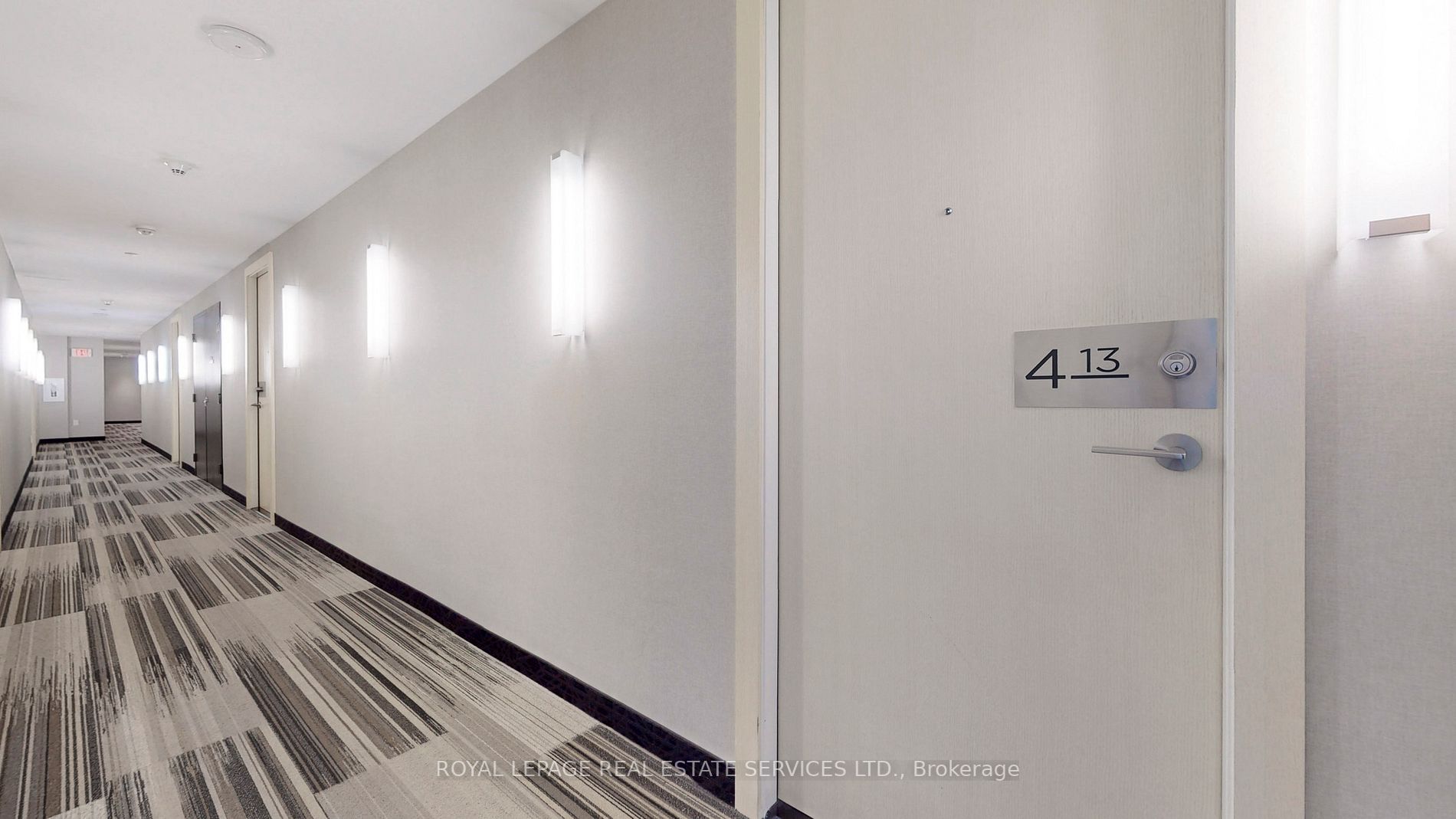 30 Roehampton Ave, #413