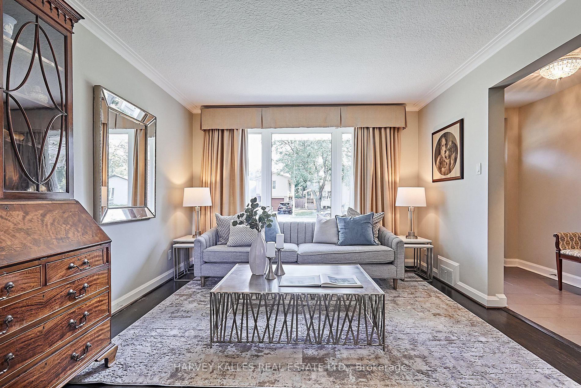 39 Cedarbank Crescent