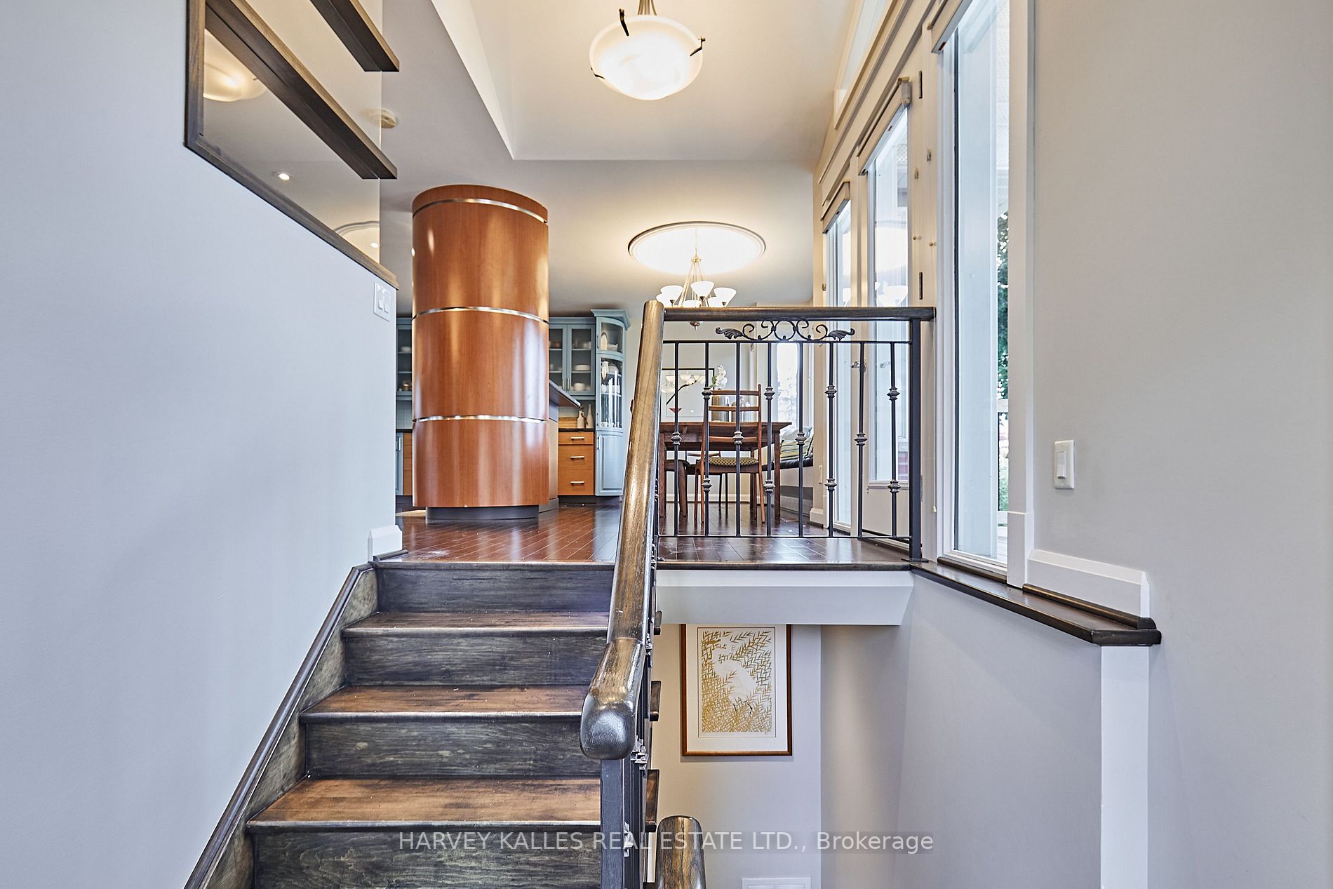 39 Cedarbank Crescent