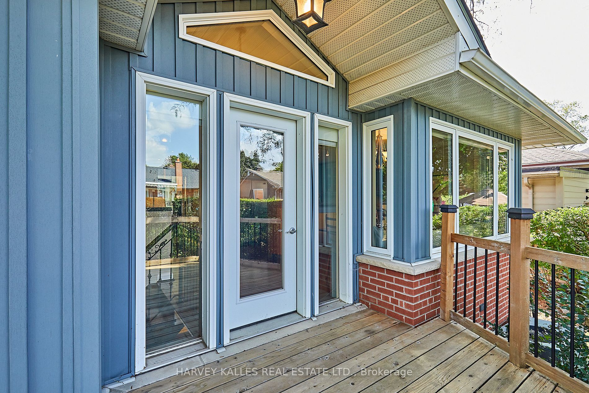 39 Cedarbank Crescent