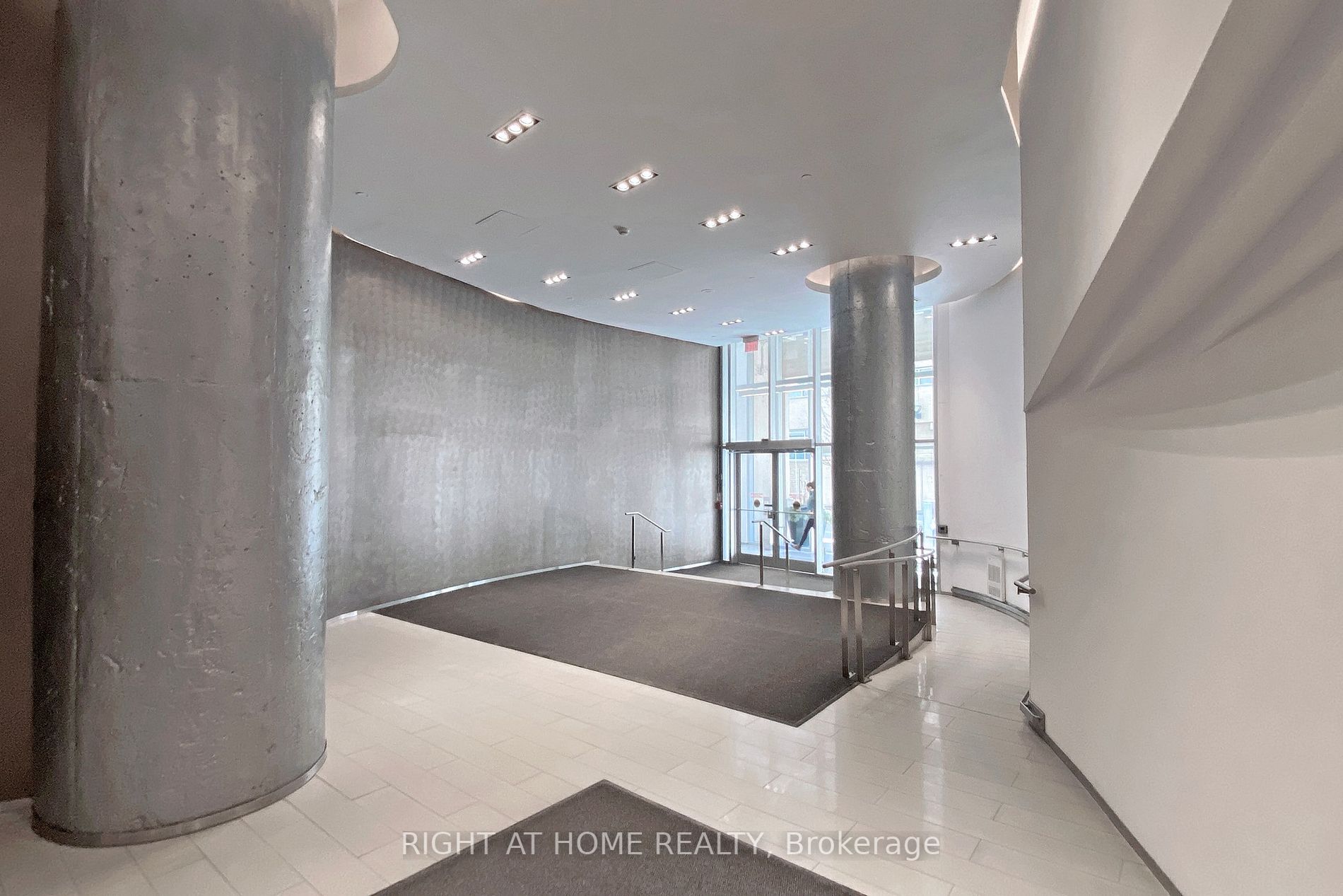 155 Dalhousie St, #718