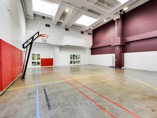 155 Dalhousie St, #718