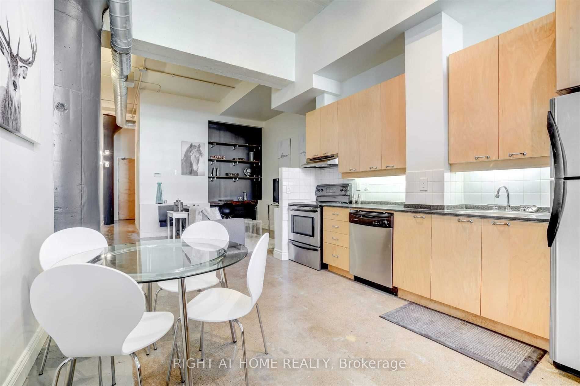 155 Dalhousie St, #718