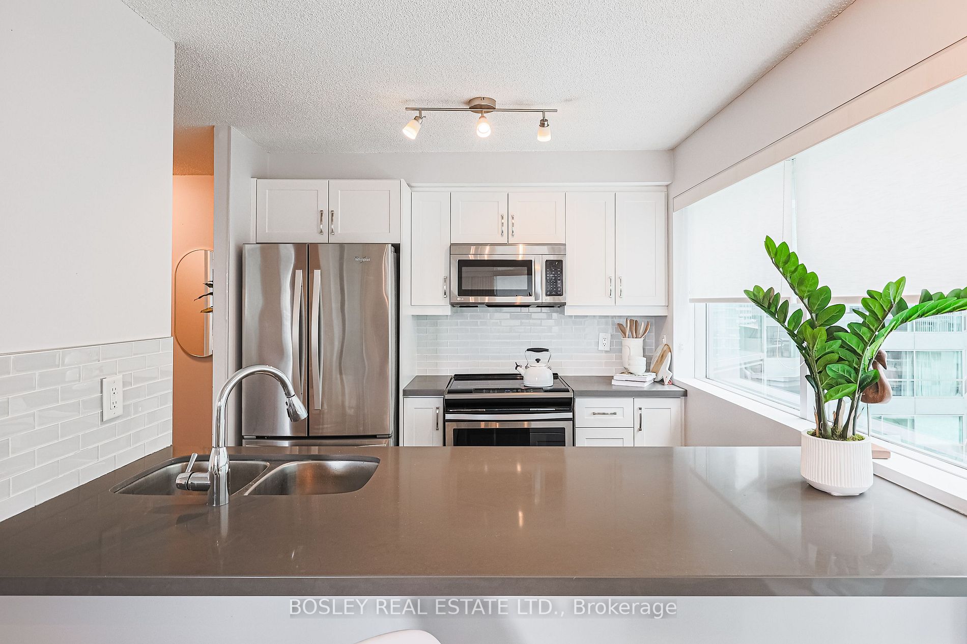 10 Queens Quay W, #1603