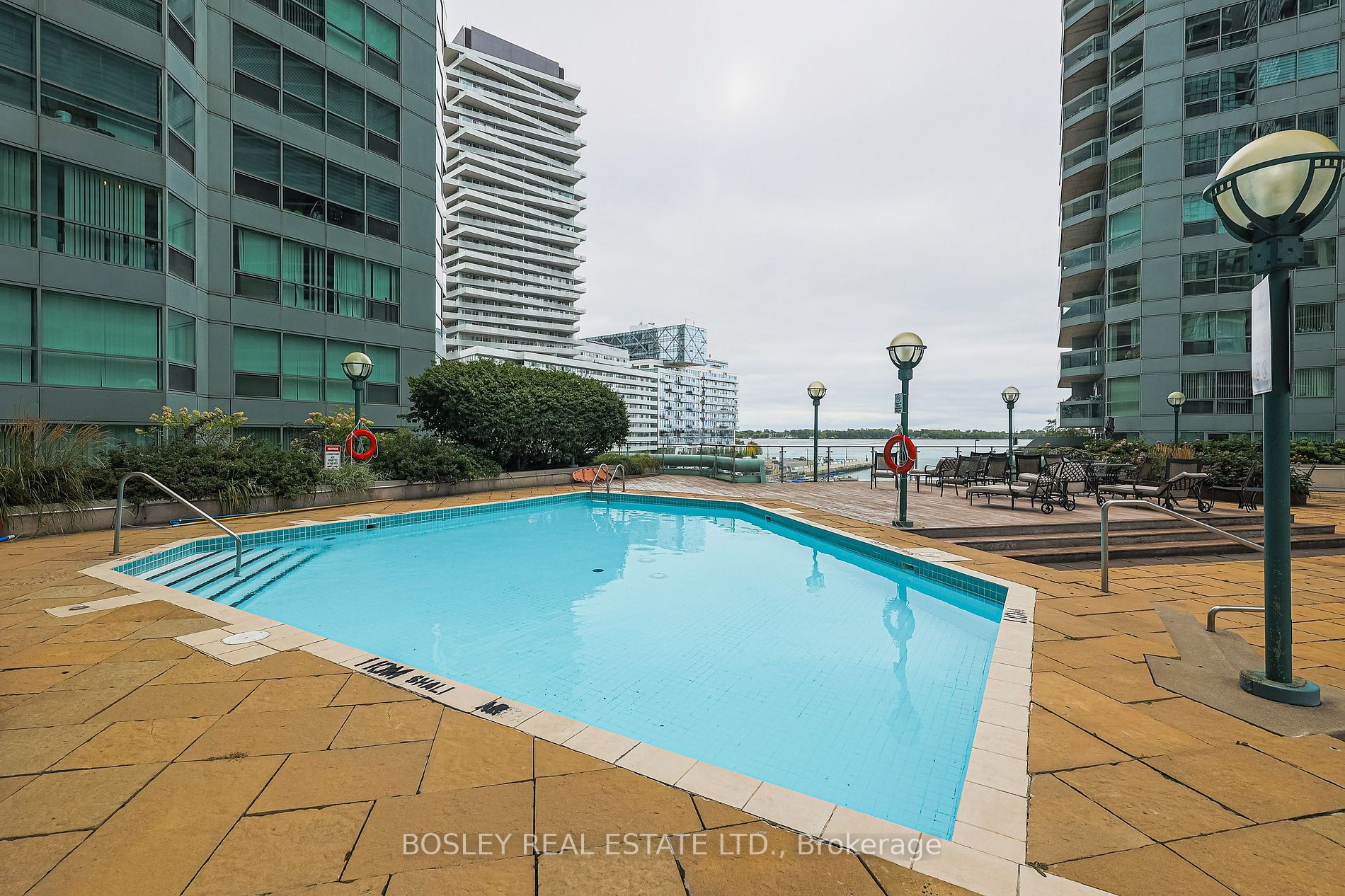 10 Queens Quay W, #1603