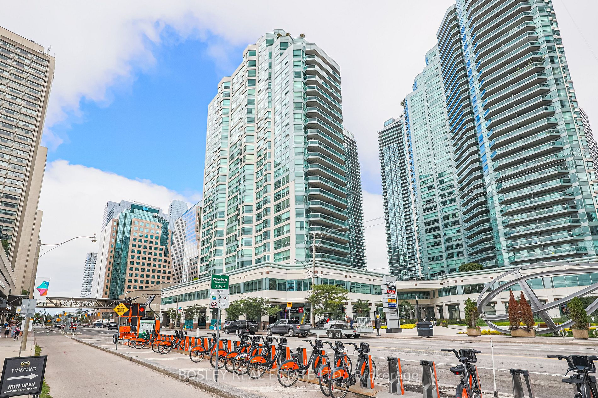 10 Queens Quay W, #1603