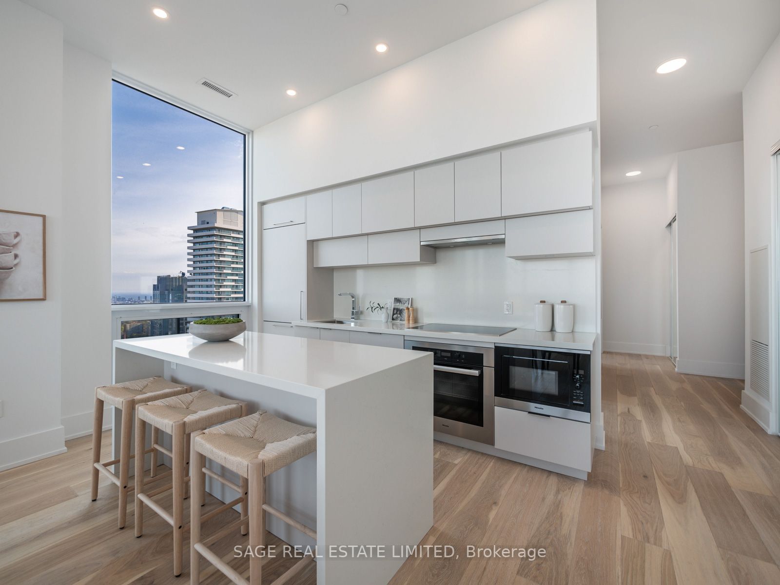 39 Roehampton Avenue, #4602