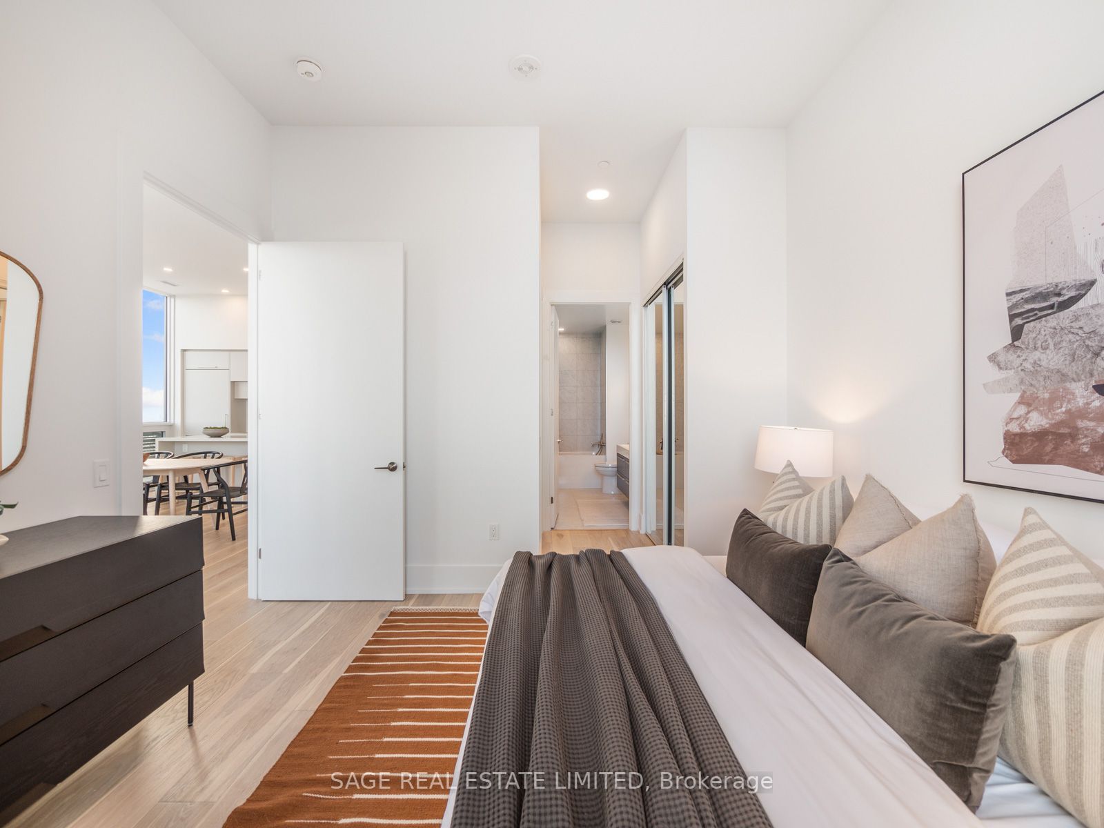 39 Roehampton Avenue, #4602