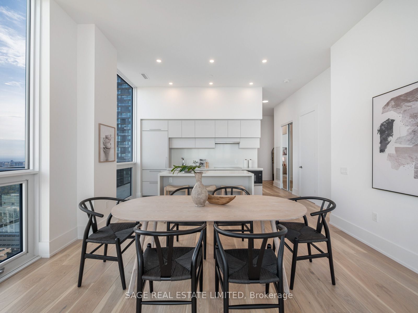 39 Roehampton Avenue, #4602