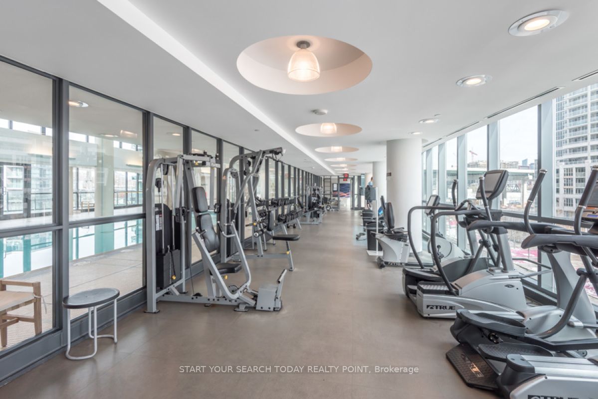 215 Fort York Blvd, #710