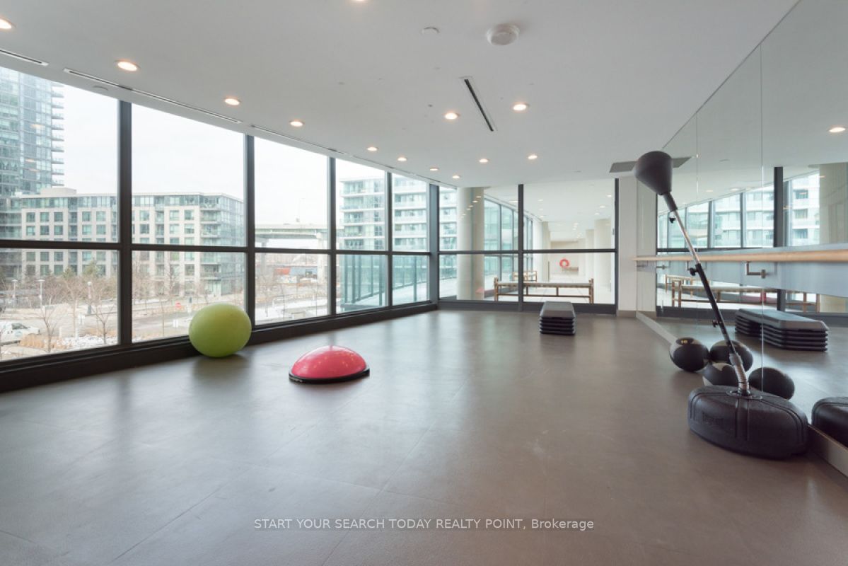 215 Fort York Blvd, #710