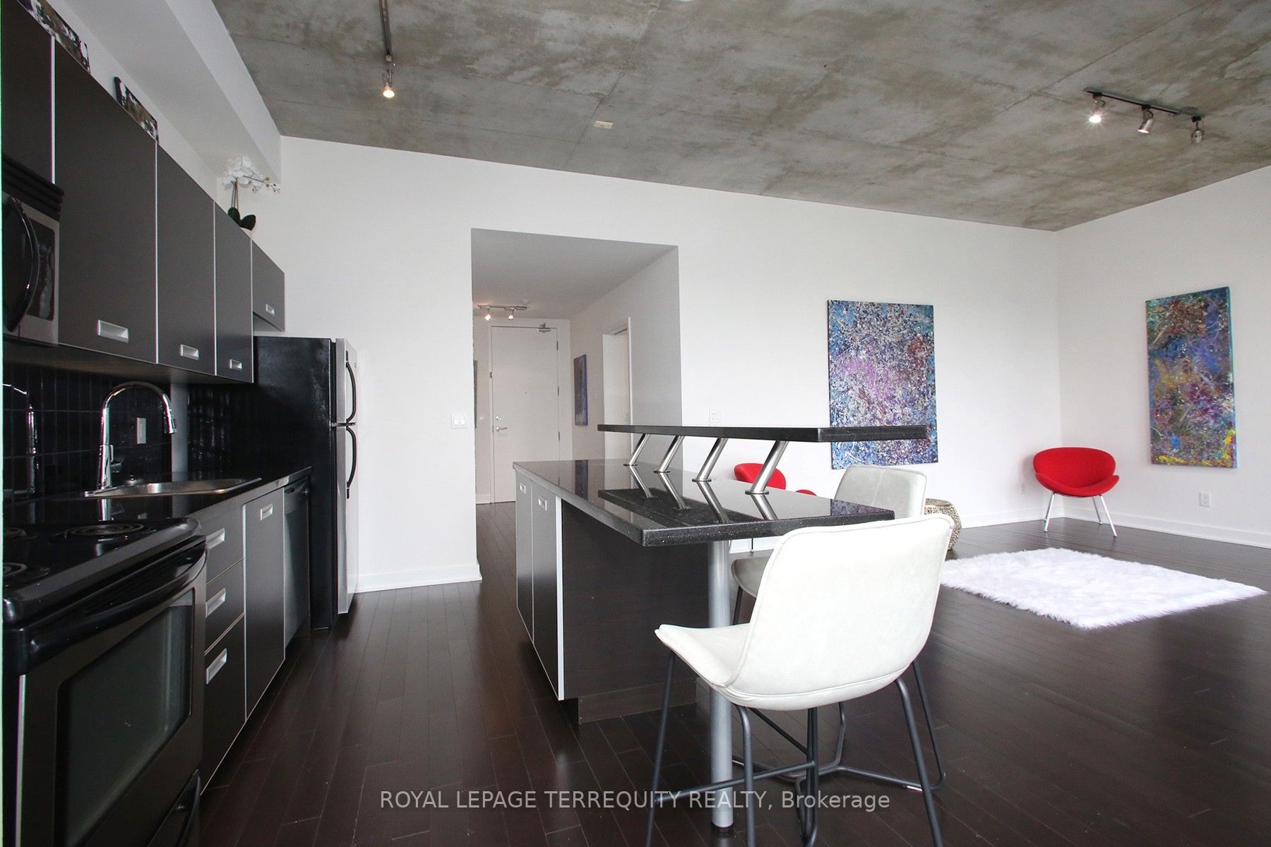 60 Bathurst St, #612