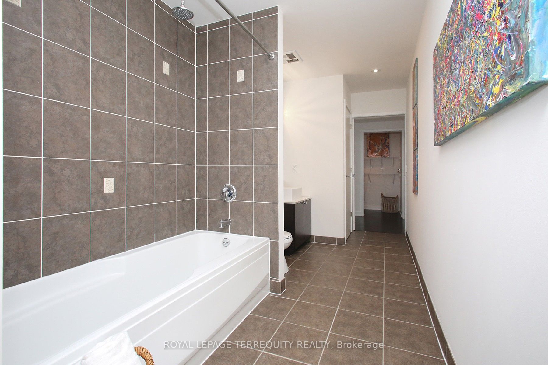 60 Bathurst St, #612