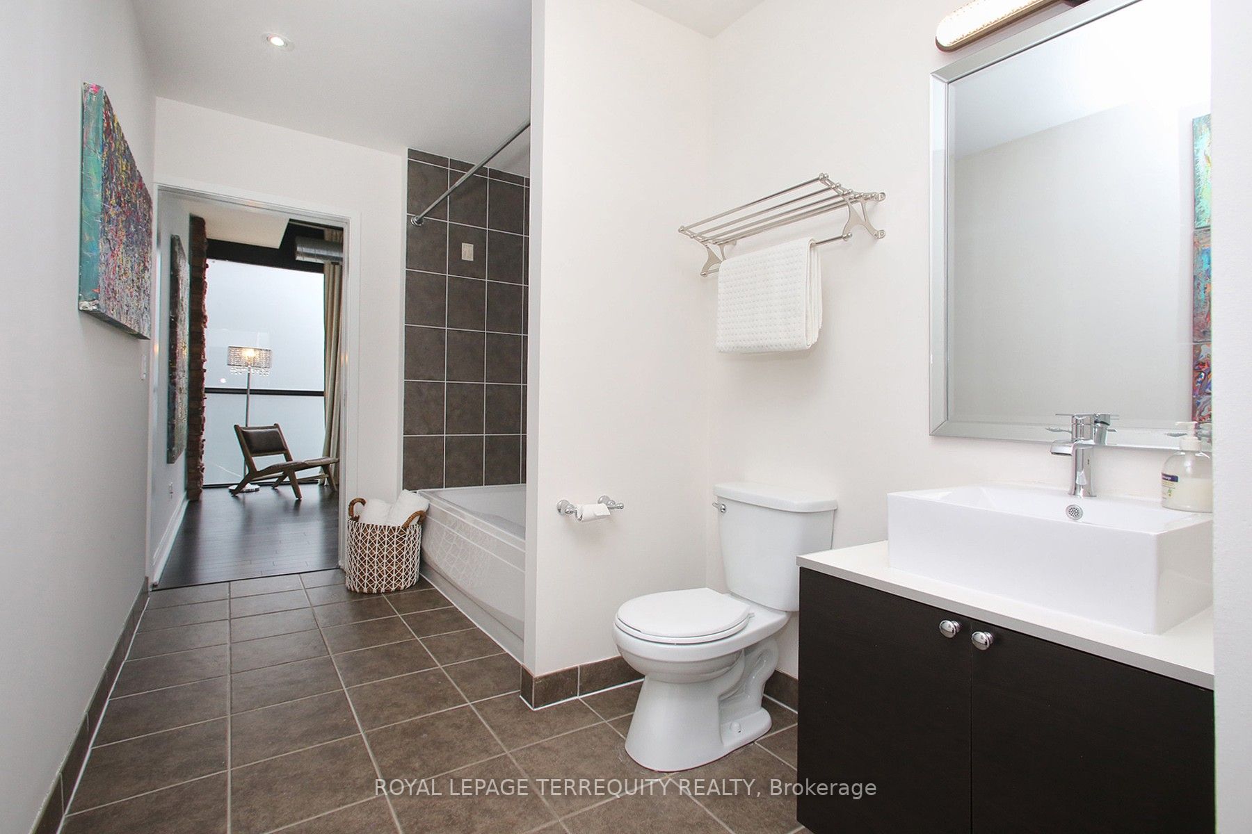 60 Bathurst St, #612