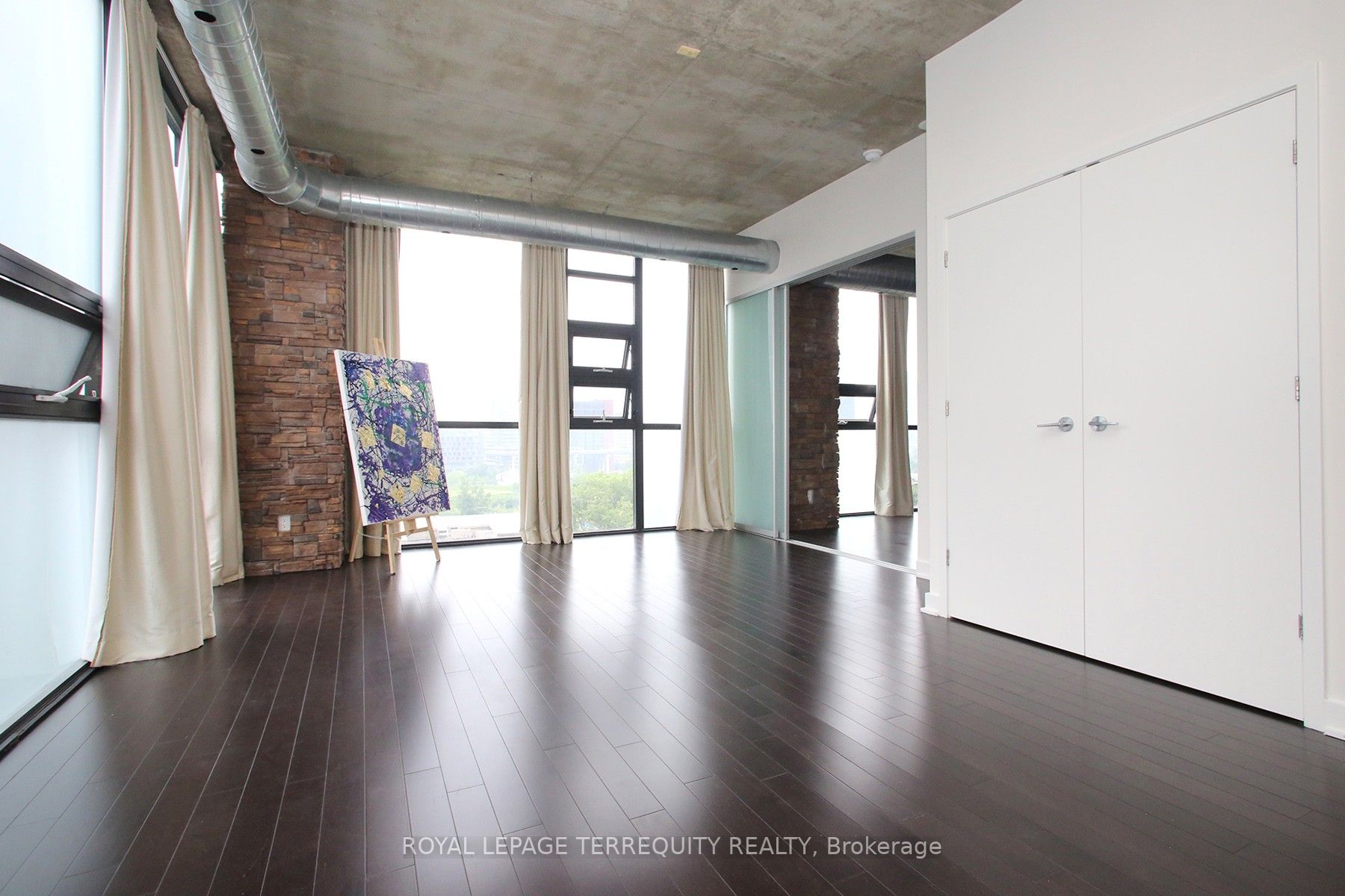 60 Bathurst St, #612
