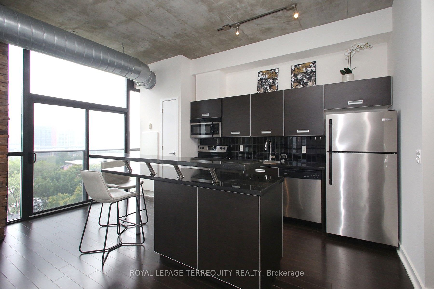 60 Bathurst St, #612