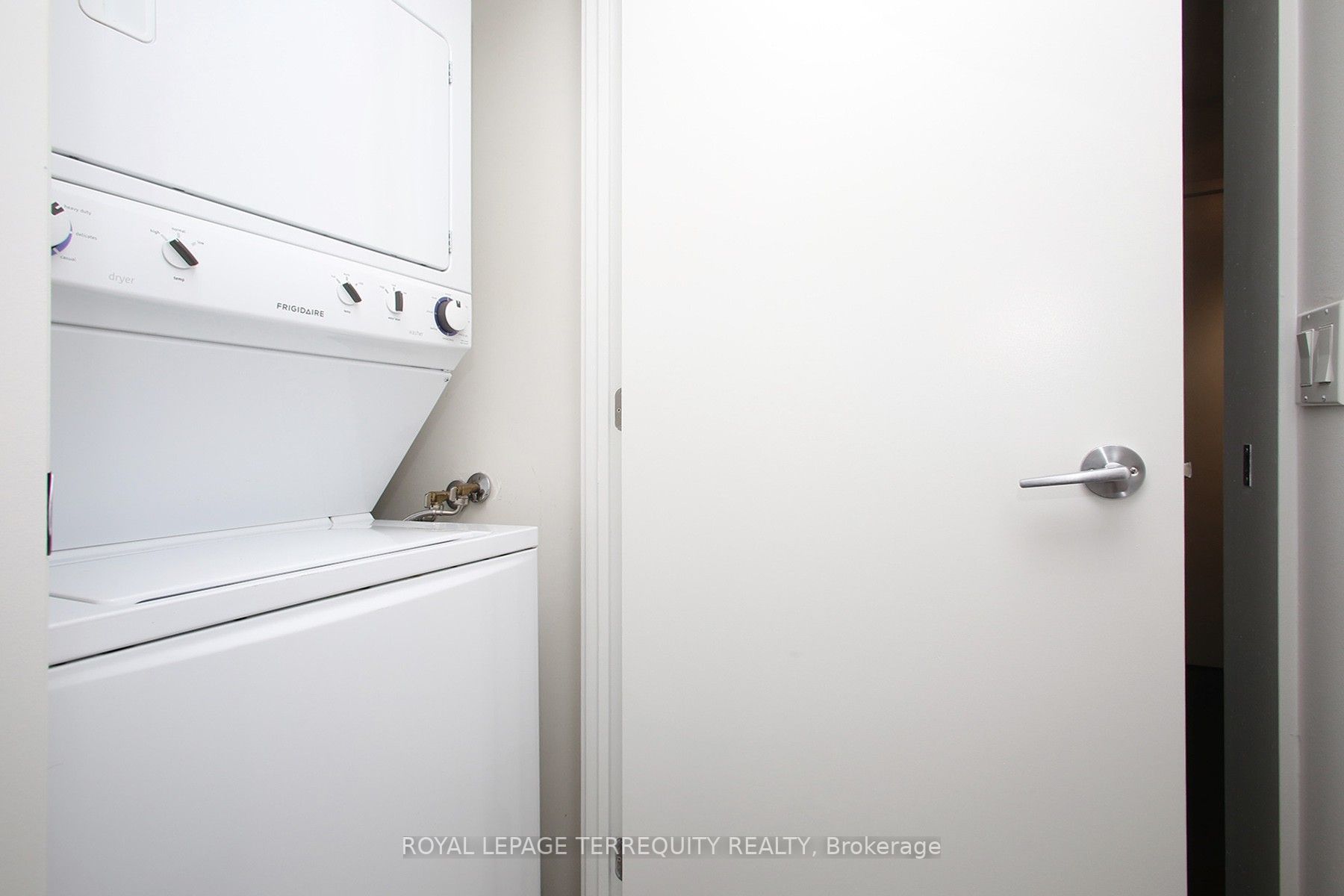 60 Bathurst St, #612
